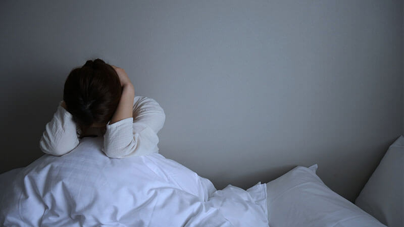 眠れない日々が続くと引き起こしやすい睡眠障害について